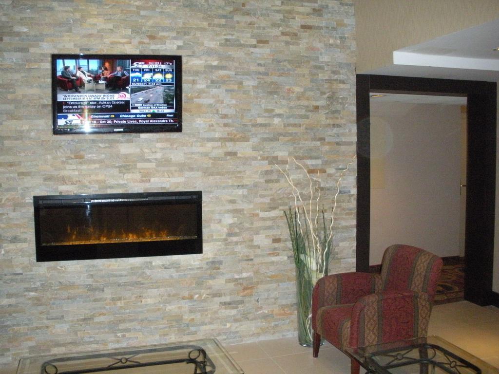 Comfort Inn East Scarborough Торонто Экстерьер фото