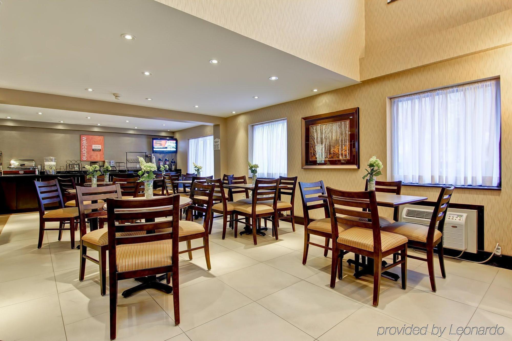 Comfort Inn East Scarborough Торонто Экстерьер фото